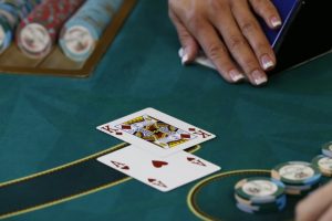 5 Keuntungan Poker Ceme Online Terpecaya